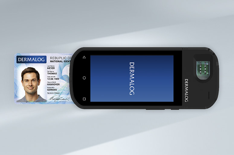 Reading an ID card with the Smart Verification Terminal 4000SE
