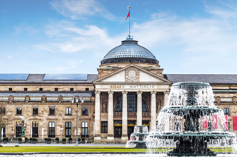 Die Spielbank Wiesbaden setzt im Rahmen ihres Hygiene-Konzepts auf die berührungslose Temperaturerkennung von DERMALOG.